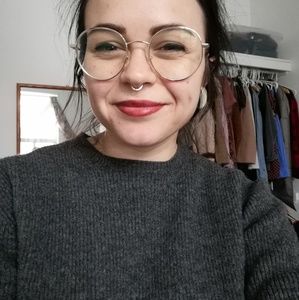 Meet your Posher, Steph